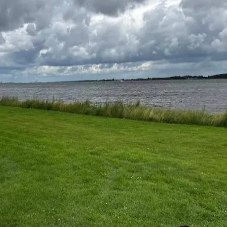7 Person In Vaeggerlose Bøtø By